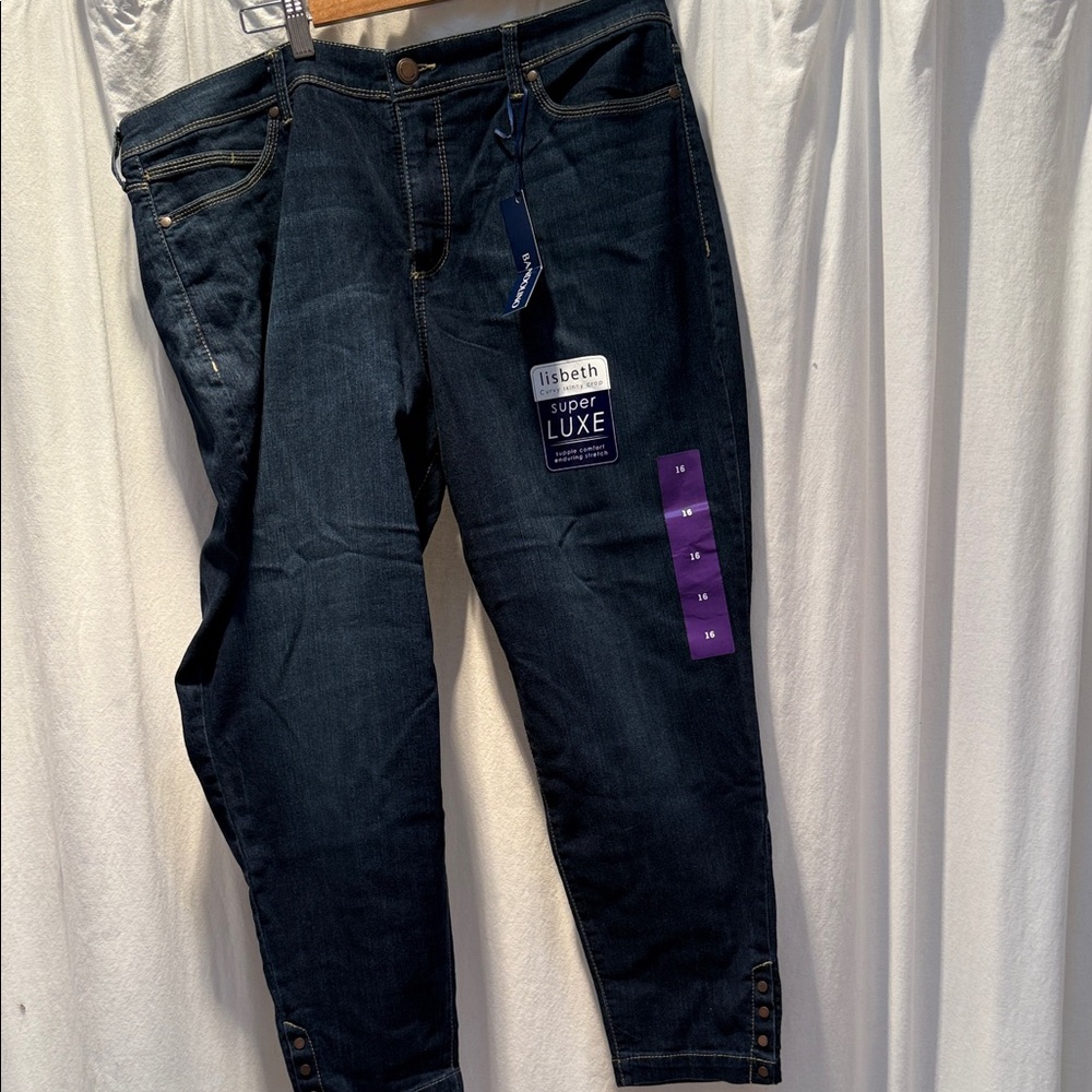 Bandolino New with tags Luxe   Deep Indigo Skinny Jeans with Tack accents